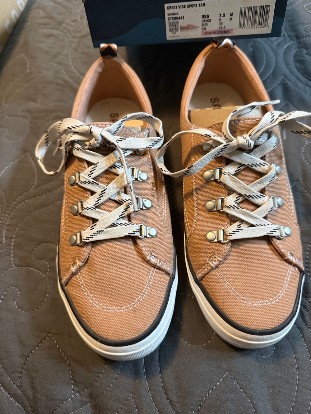 Sperry Crest Vibe Sport -Tan Women’s Sneakers w Original Box